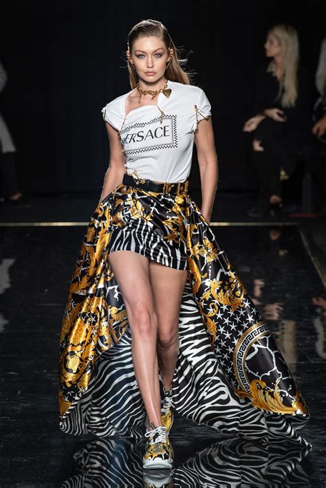 modelle vestiti versace|Abiti donna .